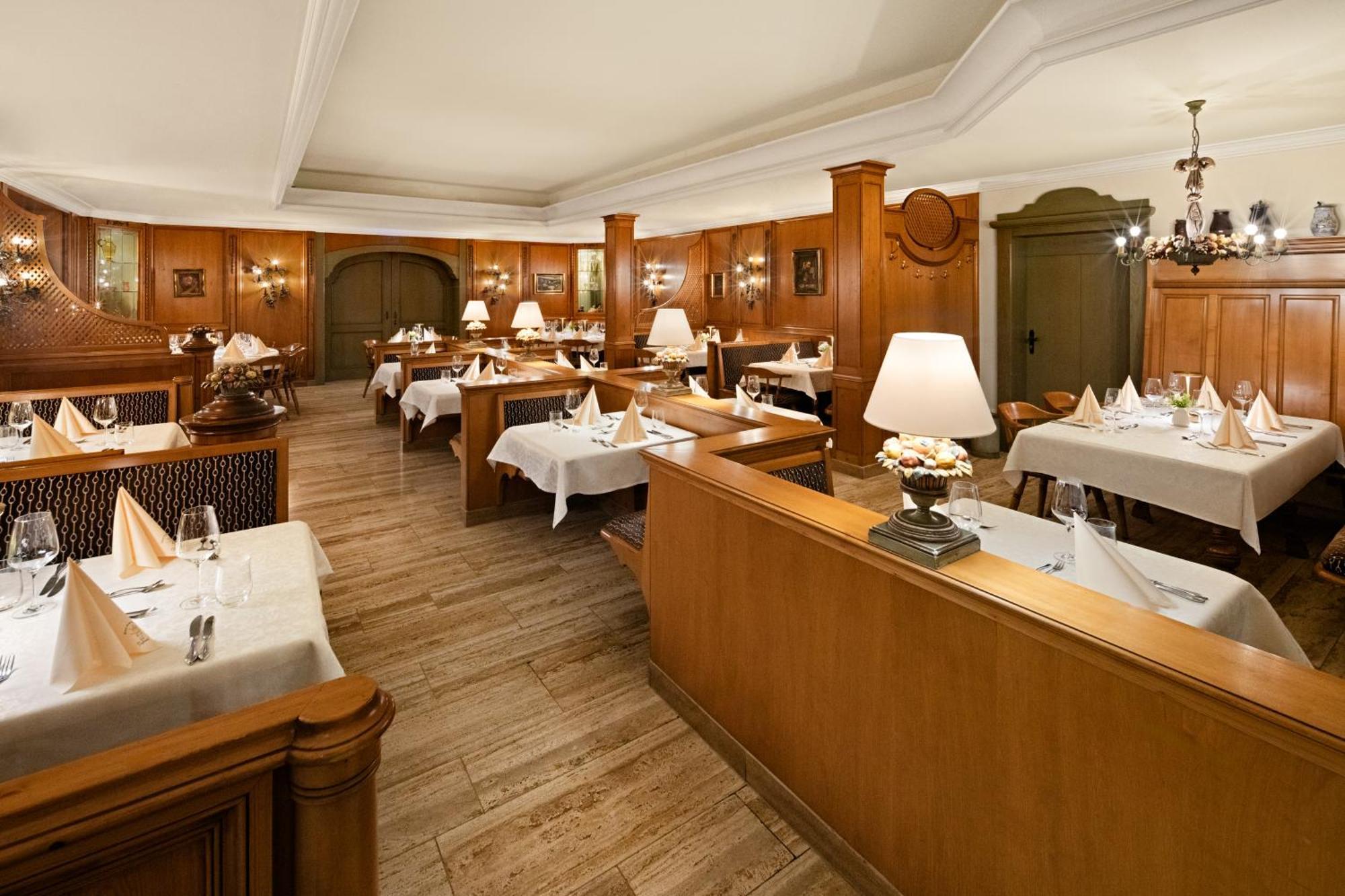 Hotel Dreifluessehof Пассау Экстерьер фото