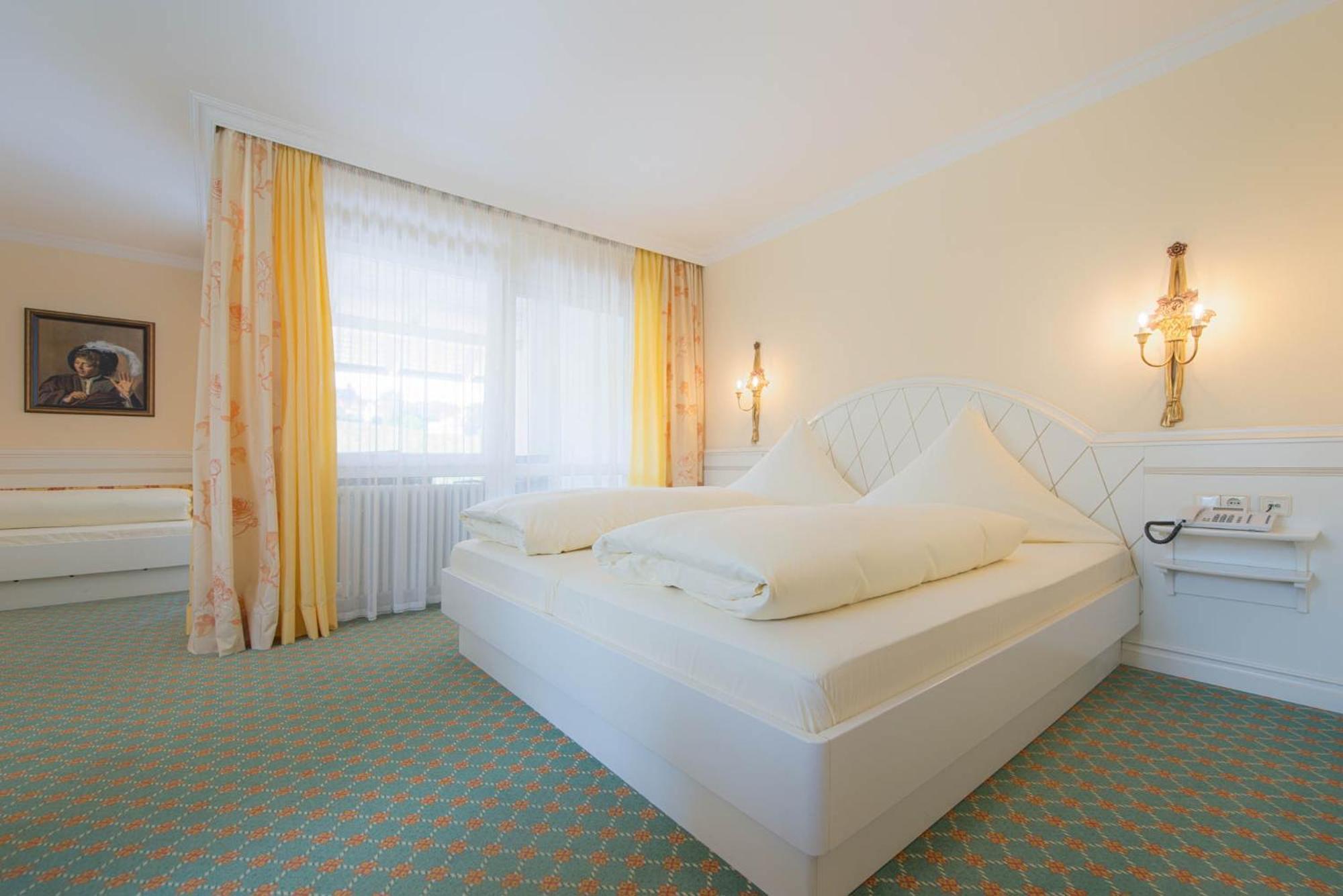 Hotel Dreifluessehof Пассау Экстерьер фото